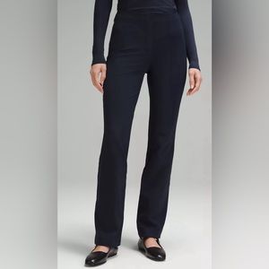 Lululemon Smooth Fit Pull-On High-Rise Pant, size 10, colour dark olive green.